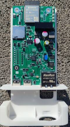 The assembled board, with the enclosure The assembled board, with the enclosure